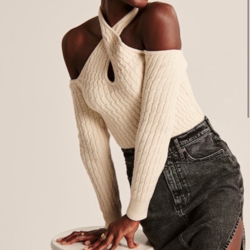 Cable Knit Twist Top